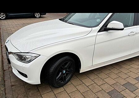 BMW 320d 320 Touring Blue Performance