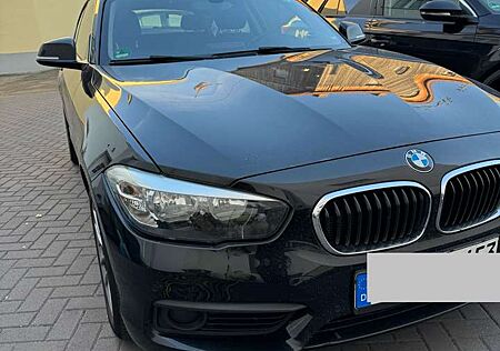 BMW 118d 118 Automatik, Parkhilfe Vorne Hinten, Turbo neu