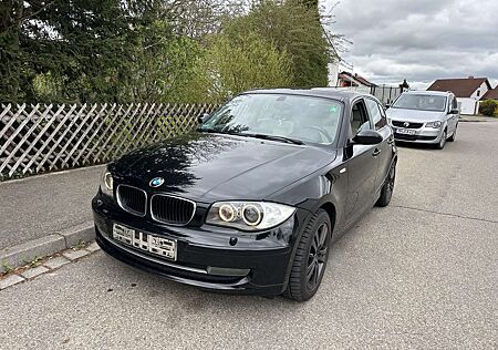 BMW 120i 120 Automatik Leder voll
