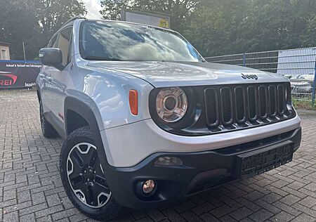 Jeep Renegade Trailhawk 4WD*Autom./AHK/PDC/R-Kam/Navi