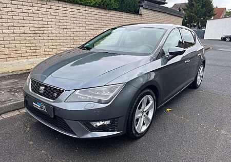 Seat Leon FR LED Tempomat 2HD PDC v+h Sitzheizung 17"