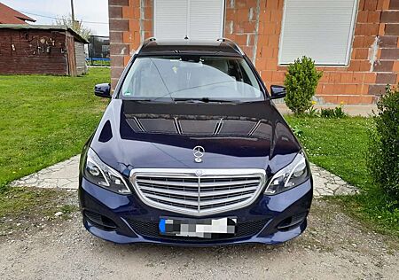 Mercedes-Benz E 220 T BlueTEC