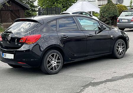 Opel Astra Edition