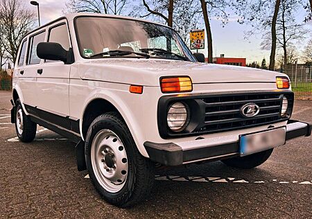 Lada 4x4 4x4 5-Türer