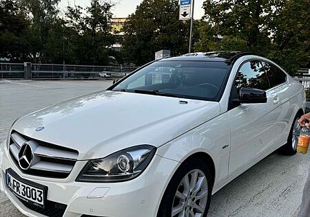 Mercedes-Benz C 250 Vollausstatung