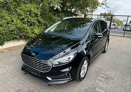 Ford S-Max Titanium