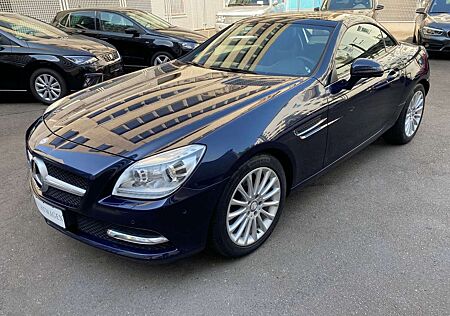 Mercedes-Benz SLK 250 CGI Cabrio/ 6Gang/BiXenon/PDC/LM/Panorama