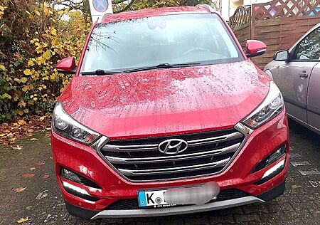 Hyundai Tucson blue 1.7 CRDi 2WD DCT Trend