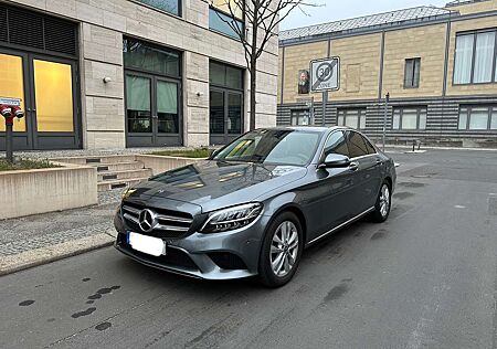 Mercedes-Benz C 200 (205.077)