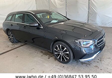 Mercedes-Benz E 300 de Multibeam Distronic+ Burmester Kam +++