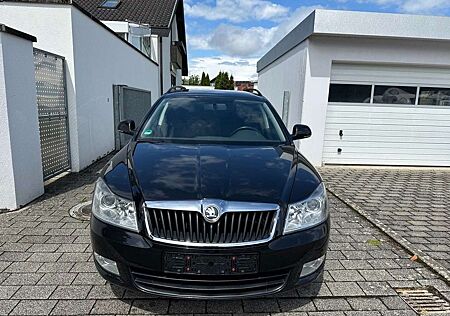 Skoda Octavia Family -AUTOMATIK-NAVI-TEMPOM-PDC-KLIMAAUTOM-19"-