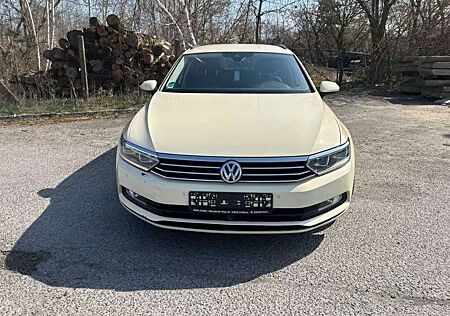 VW Passat Variant Volkswagen 2.0 tdi Business (businessline) 150cv