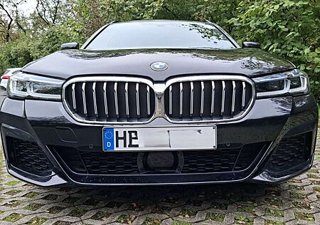 BMW 530d 530 5er Touring xDrive - M-Paket - Traumauto