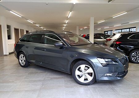 Skoda Superb Combi 2.0 TDI AMB Navi/Tempomat/AHK/Kamera