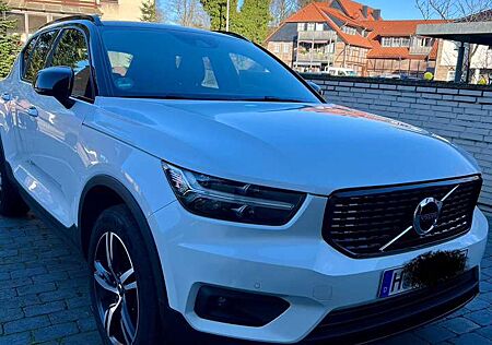 Volvo XC 40 XC40 D3 Geartronic R-Design AHK Harman/ Kardon