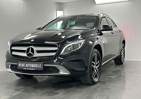 Mercedes-Benz GLA 220 CDI Bi-Xenon 1.Hand Ausparkassistent AHK