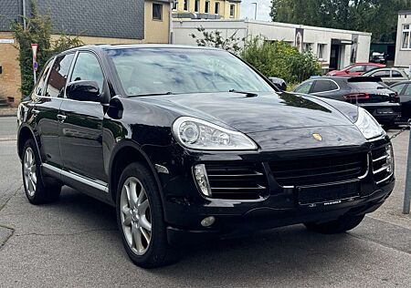Porsche Cayenne Diesel Luftfederung BiXenon Glasdach AHK