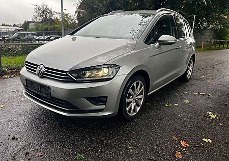 VW Golf Sportsvan Volkswagen Golf VII Sportsvan Diesel 2.0 TDI (BlueMotion)