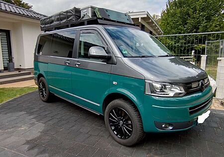 VW T5 Multivan Volkswagen Multivan 4MOTION Highline