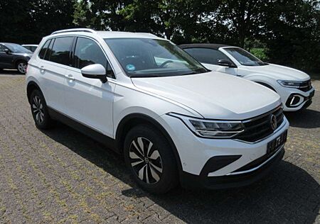 VW Tiguan Volkswagen MOVE 2.0 TDI DSG NAVI KAMERA LED ACC ALU APS SITZHZG