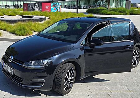 VW Golf Volkswagen VII 5-Türer 1.4 TSI BMTHighline AudioComfo