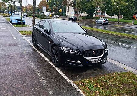 Jaguar XE 20d AWD Aut. R-Sport