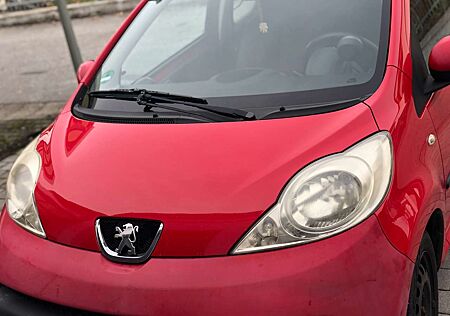 Peugeot 107 3-Türer 70 Petit Filou