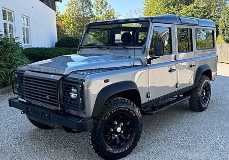 Land Rover Defender 110 TD4 Station Wagon SE