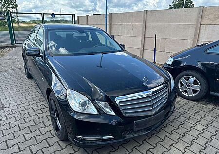 Mercedes-Benz E 200 CDI DPF BlueEFFICIENCY 7G-TRONIC Elegance