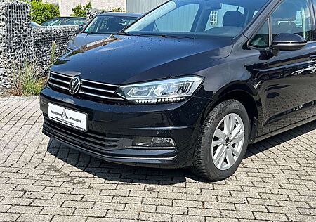 VW Touran Volkswagen Comfortline LED Navi PDC Temp We Connect