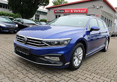VW Passat Variant Volkswagen 1.5 TSI DSG R-Line Navi,Kamera,PD