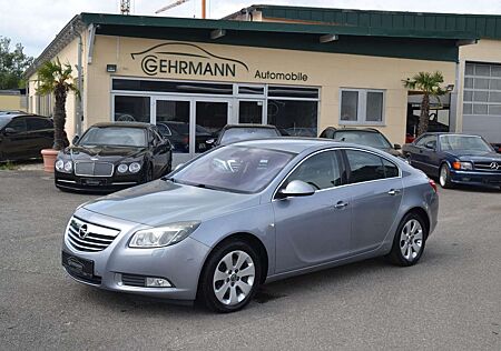 Opel Insignia A Lim. Cosmo Turbo*Navi*AHK*Xenon*Alu