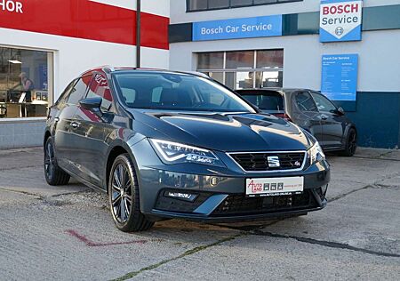 Seat Leon ST Xcellence Pano/AHZV/Alcantara/Nav/LED
