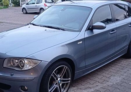 BMW 120i 120 Aut.