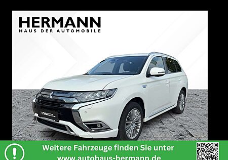 Mitsubishi Outlander 2.4 PHEV 4WD Top *AHK*Pano*Standhzg*Kam