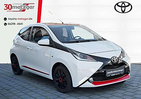 Toyota Aygo X-Play Touch 1.0 + Rückfahrkamera +Sitzheizung +Kl