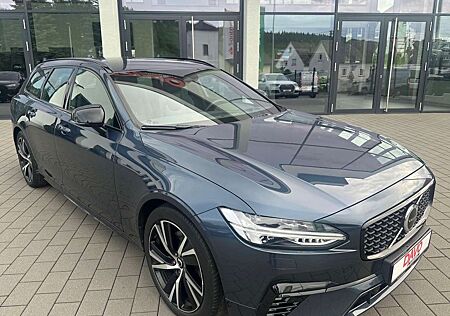 Volvo V90 Kombi R Design Expression Recharge AWD Plug