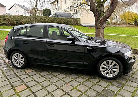 BMW 116i 116 Baureihe 1 Lim. Erst 16TKM gelaufen!