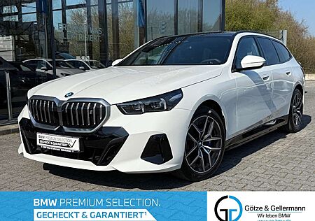 BMW i5 xDrive40 Touring M Sport //Stop&Go B&W AHK