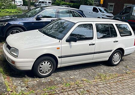 VW Golf Volkswagen 1.9 SDI