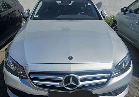 Mercedes-Benz E 220 d T 9G-TRONIC Avantgarde