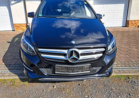 Mercedes-Benz B 200 CDI / d (246.208)