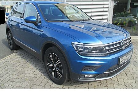 VW Tiguan Volkswagen 2,0TDI DSG Highl. 4Mo. STH/ EasyOp/ AHK/ ActiveInf