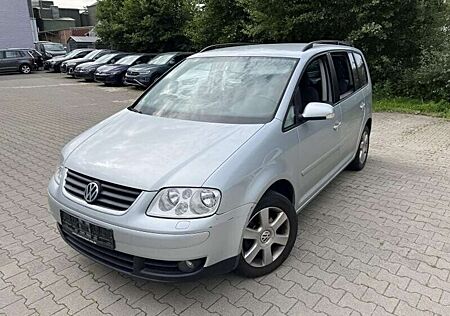 VW Touran Volkswagen Goal