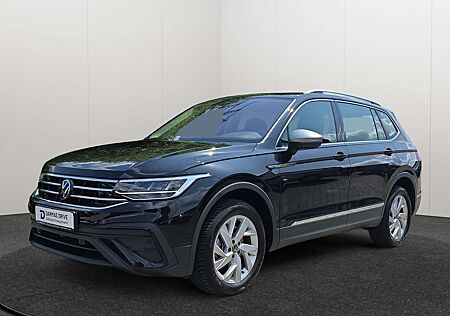 VW Tiguan Allspace Volkswagen 2.0 TSI 4MOTION DSG Life PanoD