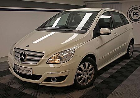 Mercedes-Benz B 200 Aut. Bi-XENON TEMP NAVI AHK KLIMA BT PDC+