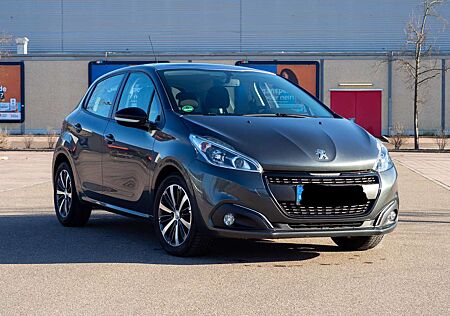 Peugeot 208 Service/TÜV/Zahnriemen neu! PureTech 82 Activ