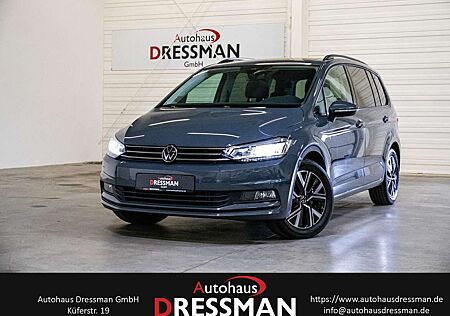 VW Touran Volkswagen DSG 1.5 TSI PANO DYNAUDIO STHZG. 7-SITZER