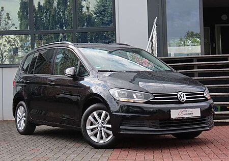 VW Touran Volkswagen 1.6 TDI SCR Comfortline Massage Kamera