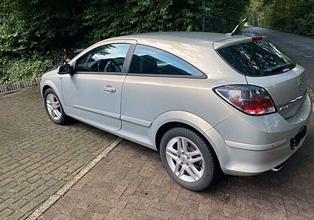 Opel Astra GTC 1.6 twinport Enjoy